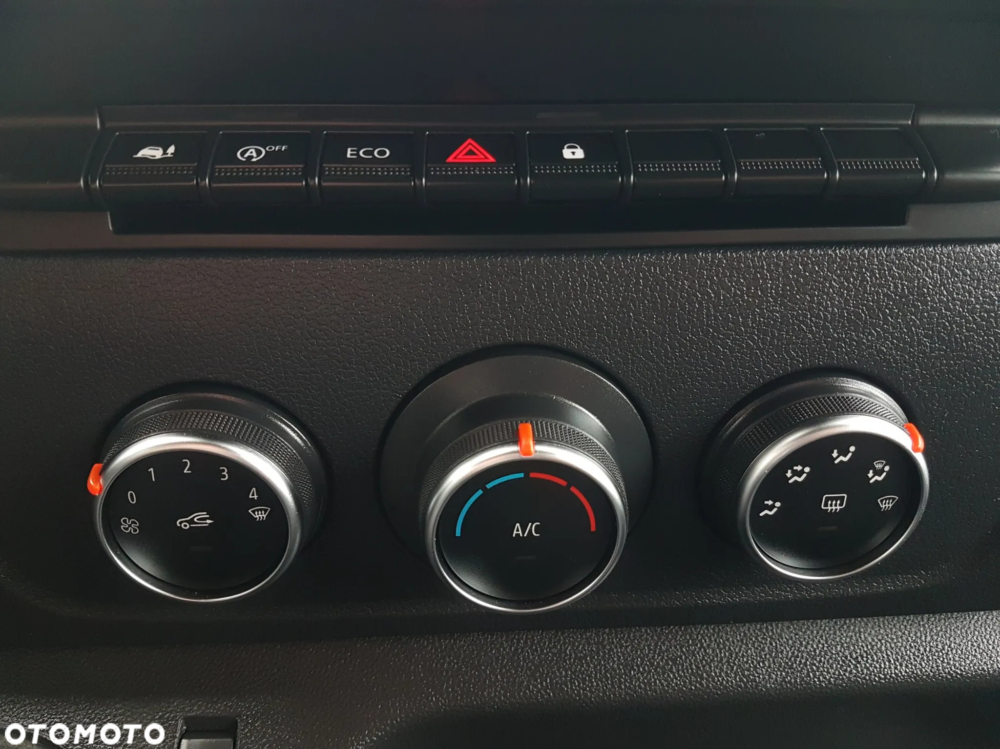 Renault MASTER 8EP CHŁODNIA 4,20x2,10x2,00 IZOTERMA AGREGAT CARRIER FUNKCJA GRZANIA KLIMA  KRAJOWY - 32
