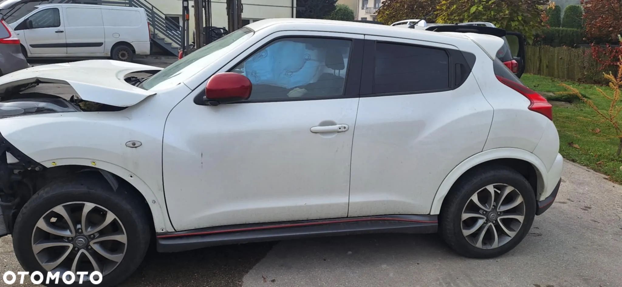 NISSAN JUKE 1,6DIG-T 200KM 4WD NISSMO piasta zwrotnica lewy przód - 1