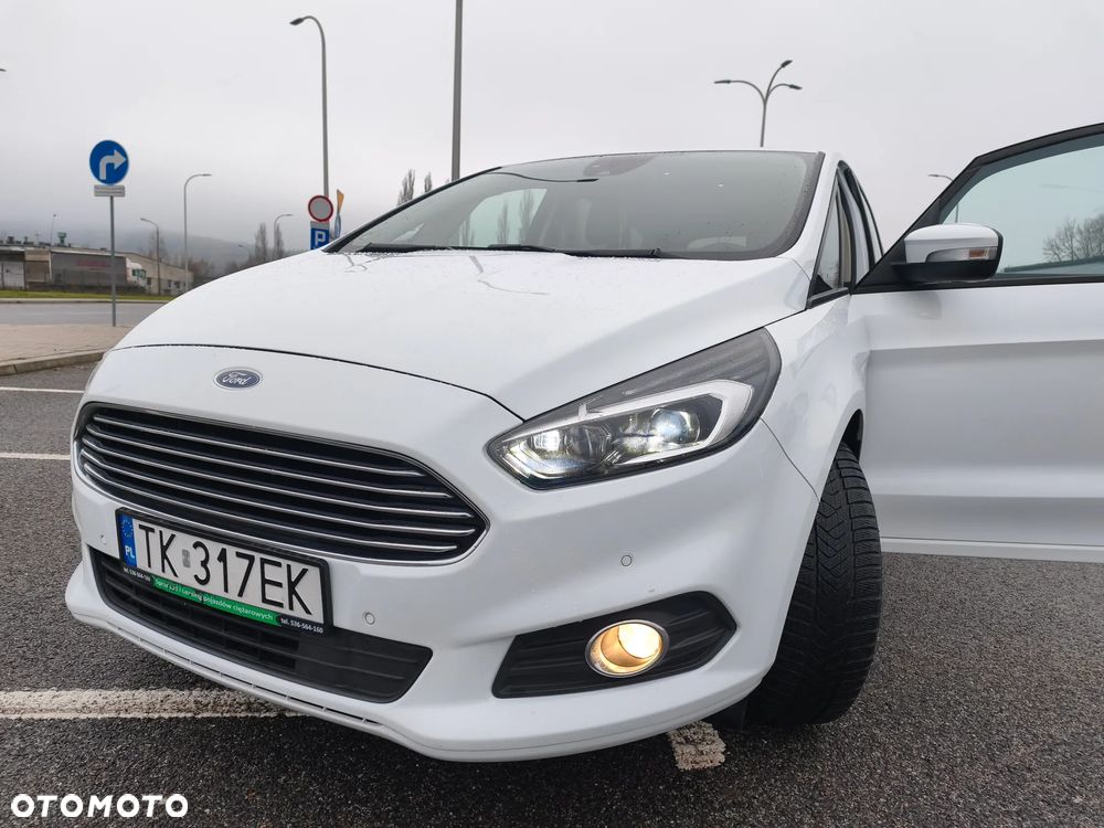 Ford S-Max 2.0 EcoBlue Titanium - 1