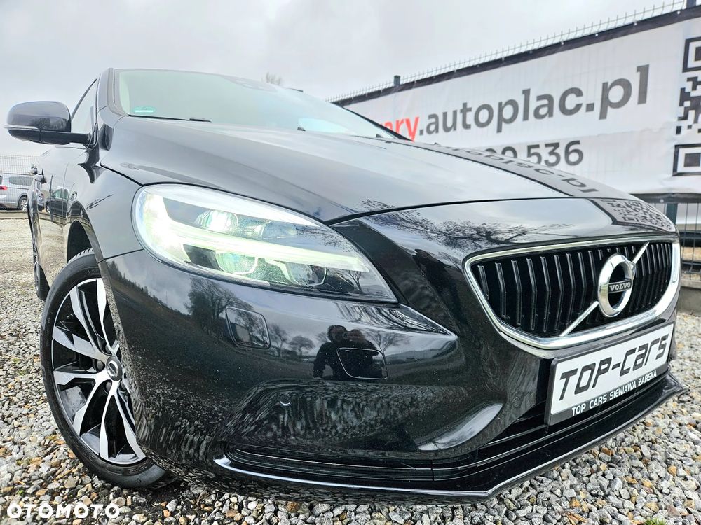 Volvo V40 T2 Linje Svart - 1