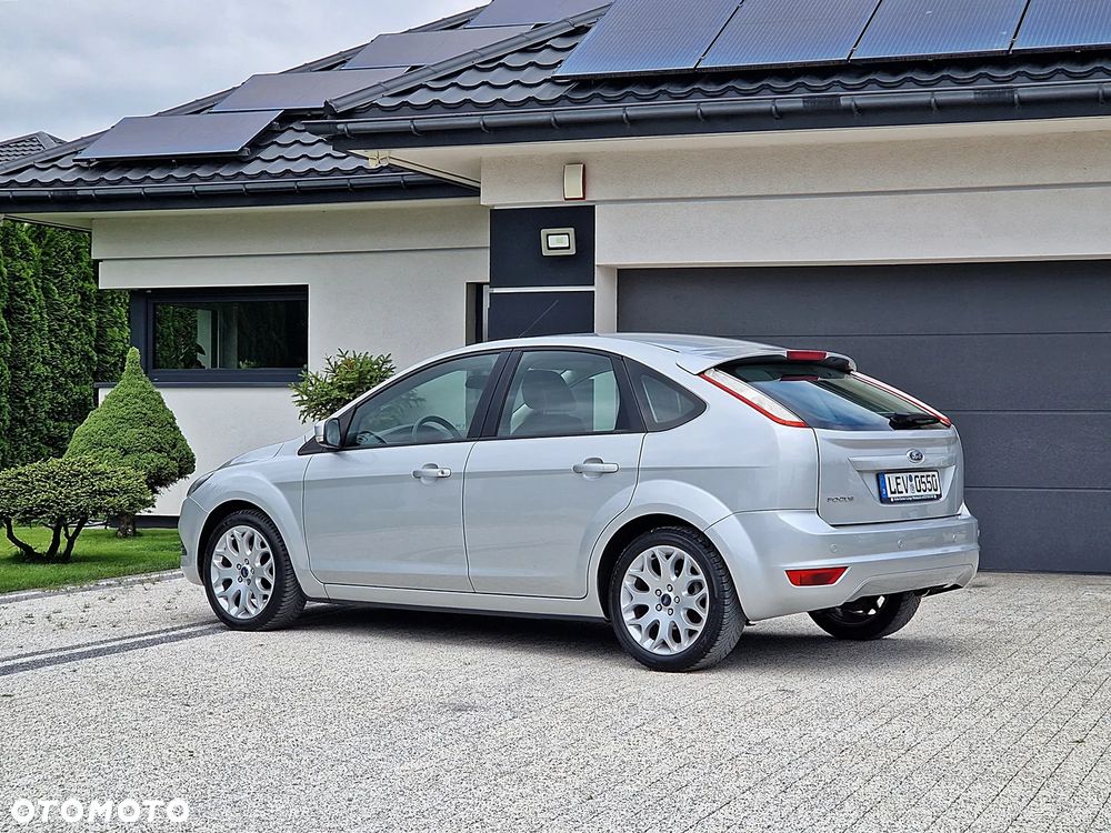 Ford Focus 1.6 16V Fun - 11