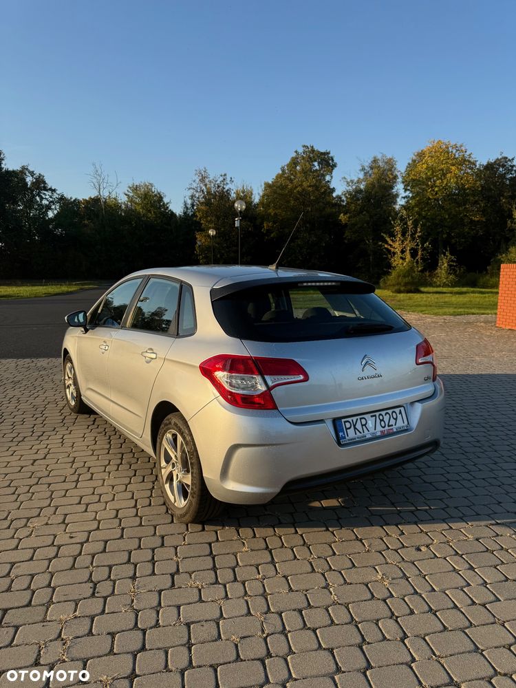 Citroën C4 HDi 90 Attraction - 3