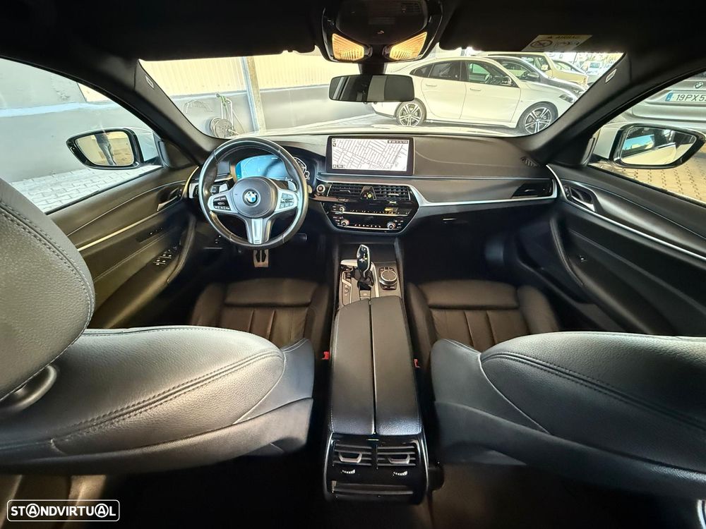 BMW 530 e Pack Desportivo M - 33
