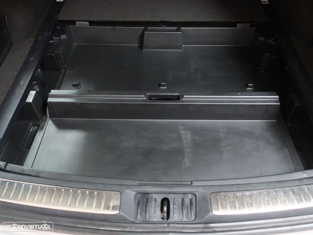 Toyota Avensis SW 2.0 D-4D Exclusive +Pele+GPS - 16