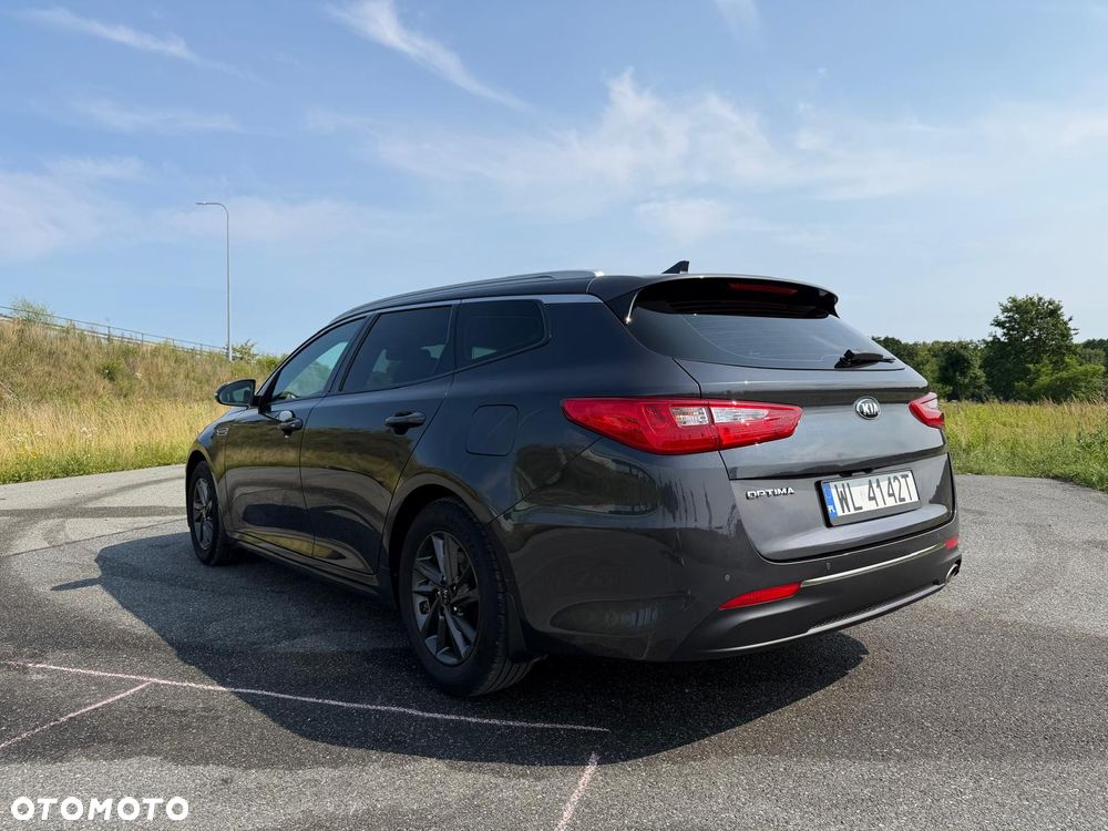 Kia Optima 2.0 M - 8