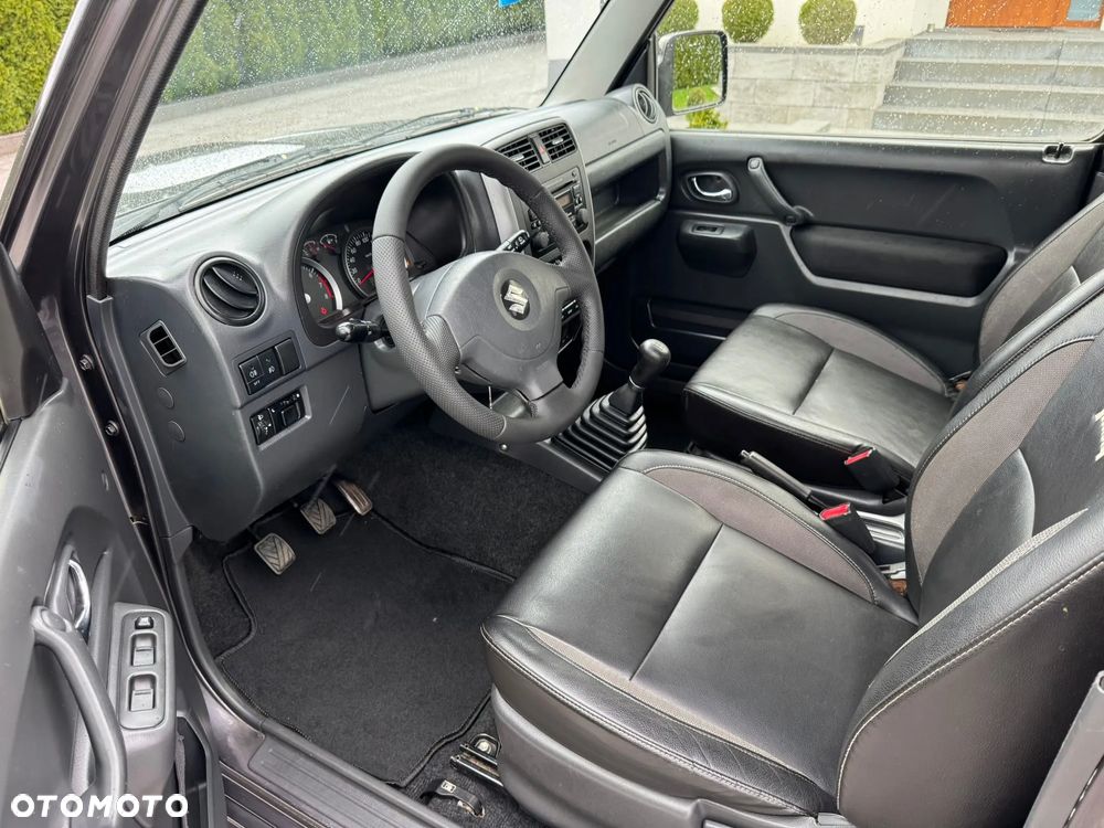 Suzuki Jimny - 11