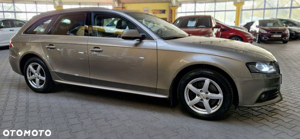 Audi A4 Avant - 1