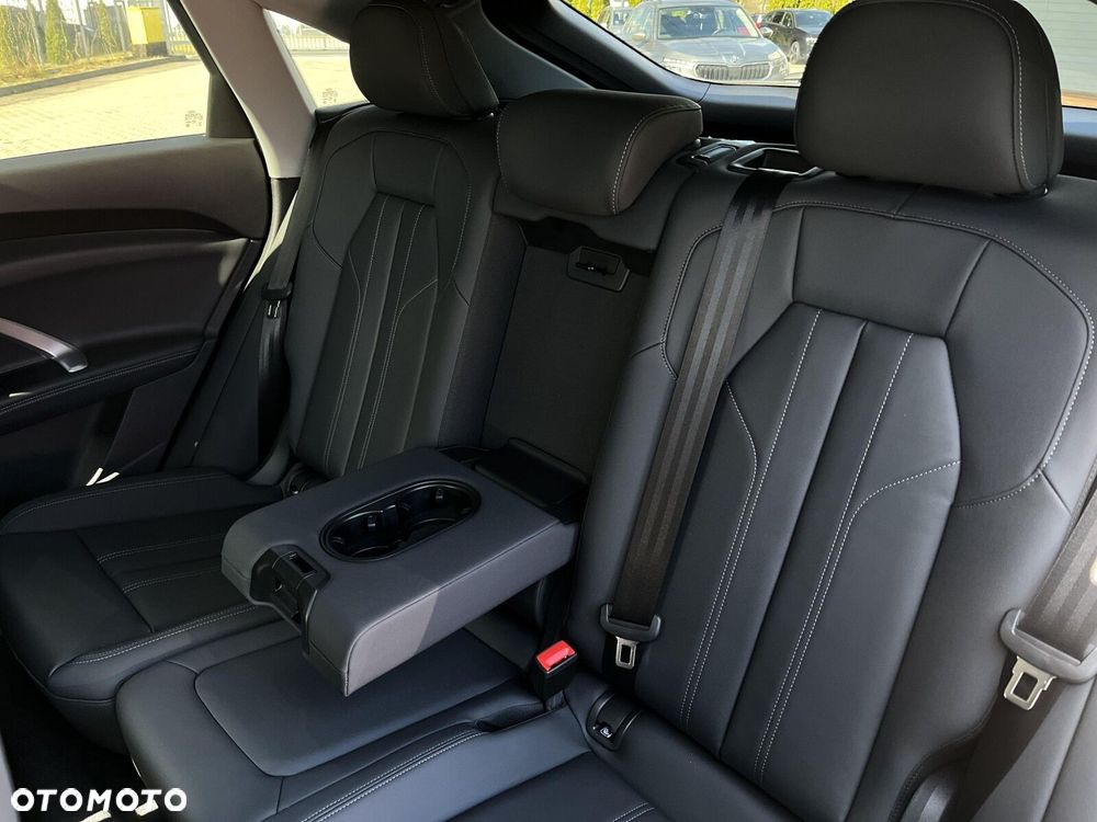 Audi Q5 Sportback - 17