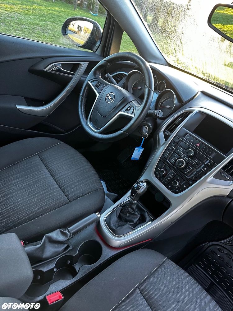 Opel Astra 1.4 Turbo Color Edition - 26