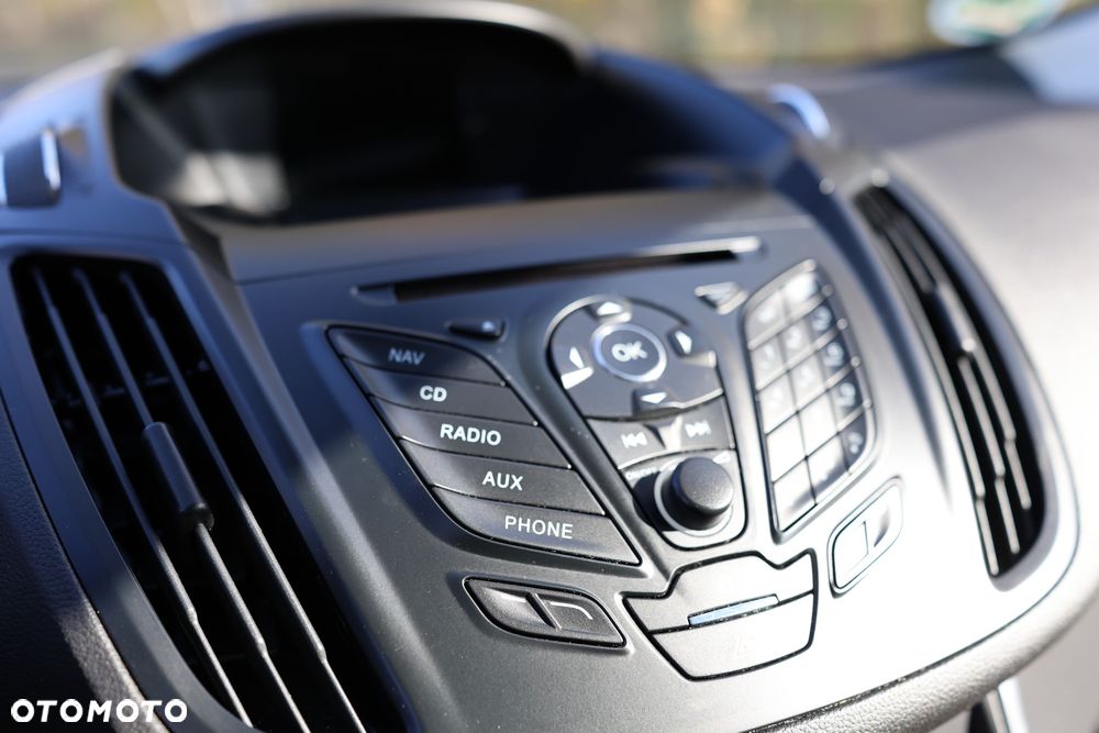 Ford Kuga - 32