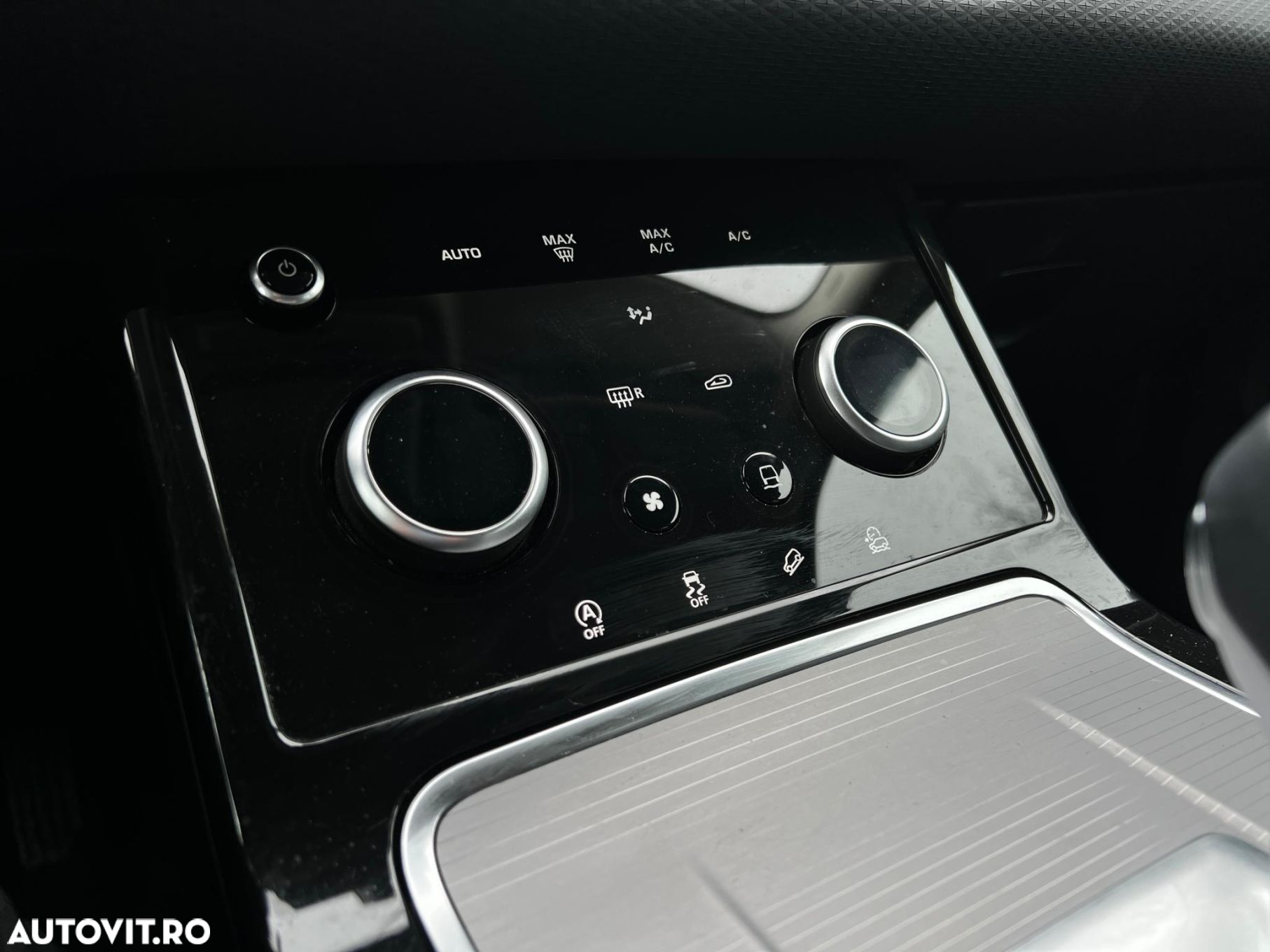 Land Rover Range Rover Evoque - 11