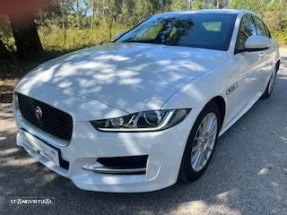 Jaguar XE 2.0 D R-Sport - 43