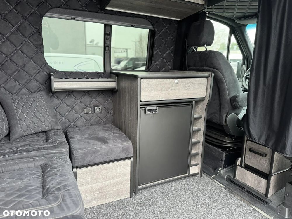 Mercedes-Benz Sprinter - 15