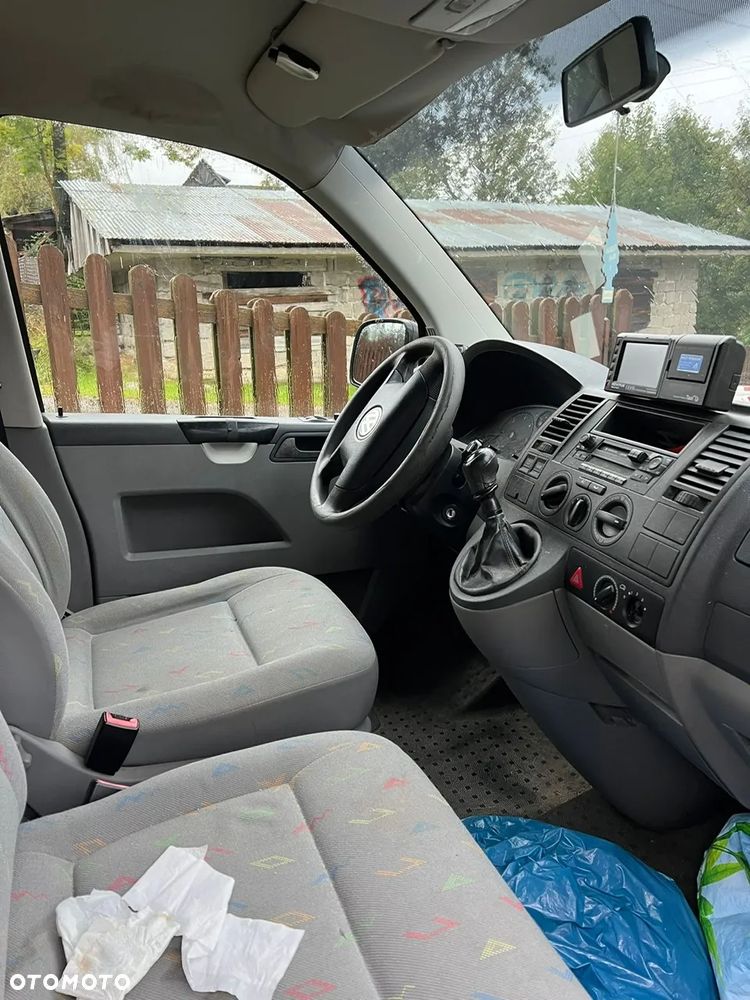 Volkswagen Transporter - 2