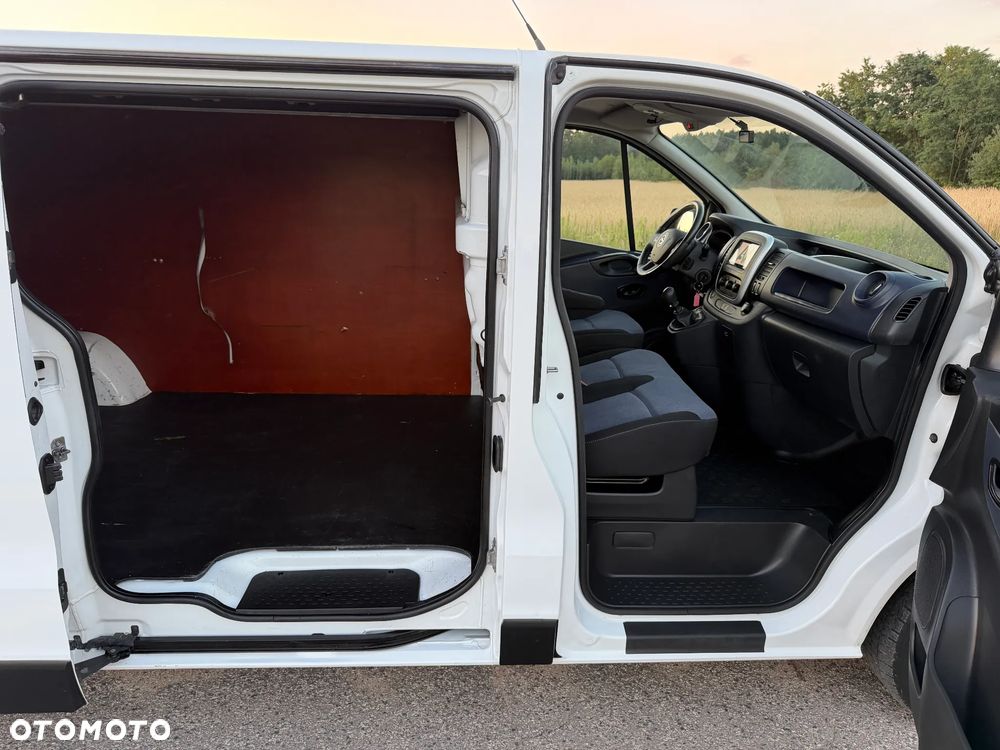 Opel VIVARO*LED*klima*drzwi 270" tylnie*Car Play*dobre auto! - 22