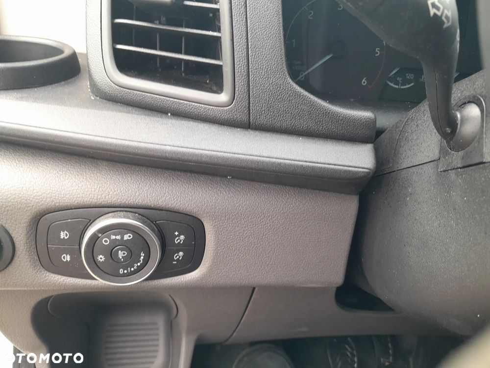 Ford Transit - 16