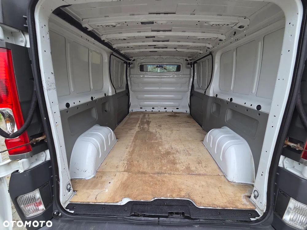 Renault Trafic - 24