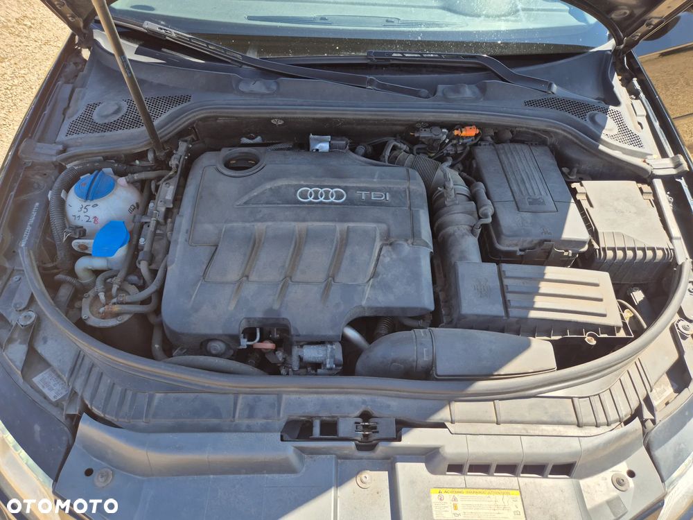 Audi A3 Sportback 2.0 TDI DPF S line Sportpaket - 11