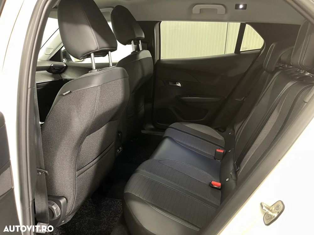 Peugeot 2008 1.5 BlueHDI 130 S&S EAT8 Allure - 11