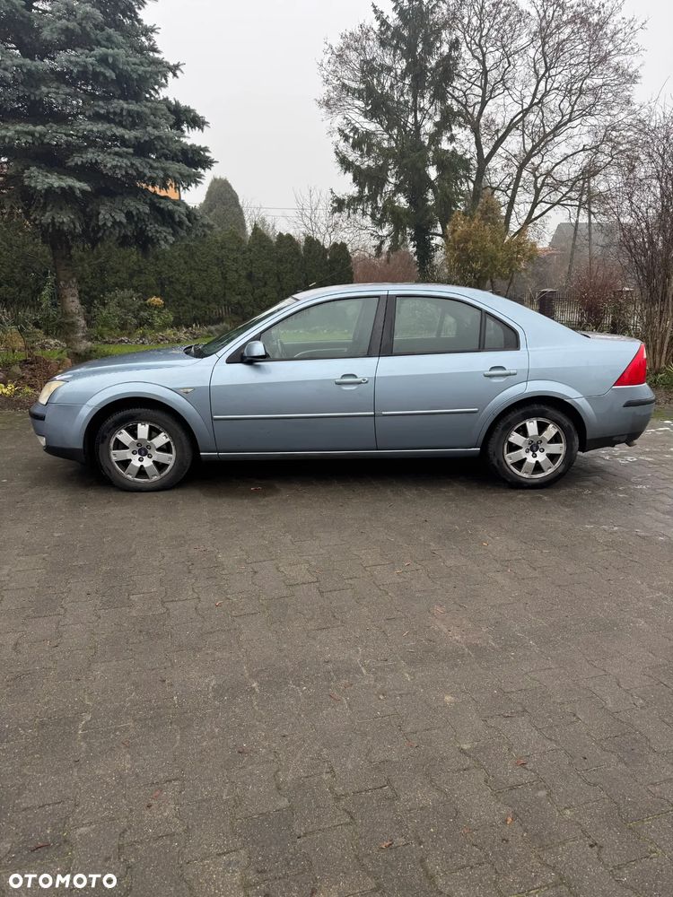 Ford Mondeo 2.0 Ambiente - 3