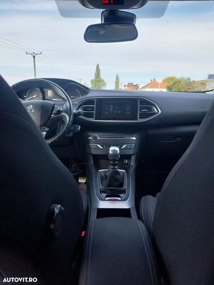 Peugeot 308 - 6