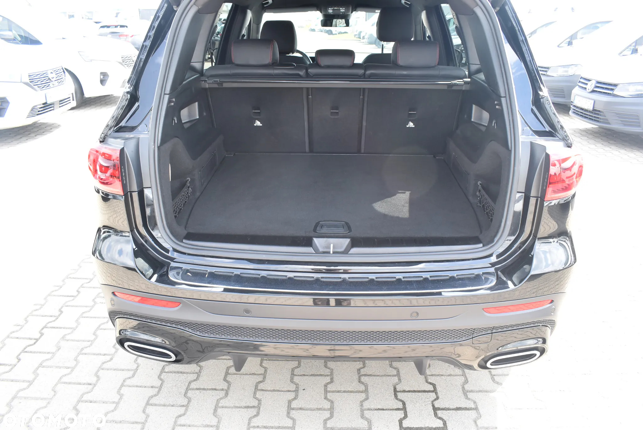 Mercedes-Benz GLB 200 d 4-Matic 8G-DCT - 14