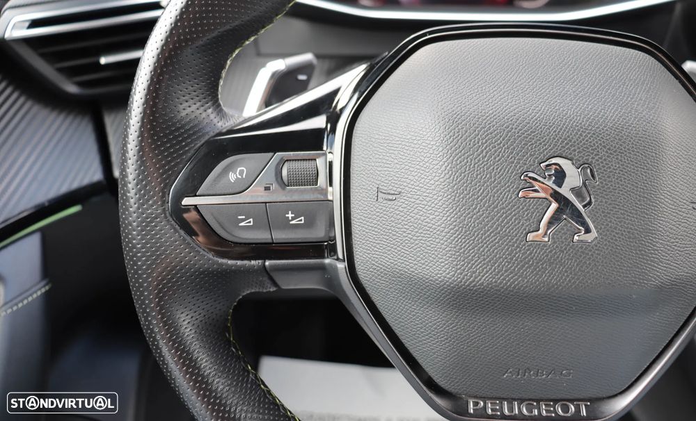 Peugeot 2008 1.2 PureTech GT EAT8 - 29