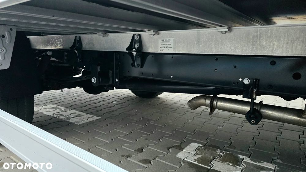 Iveco ❗️❗️DAILY 3.0 180KM 35S18 ❗️❗️ZABUDOWA JEGGER 10 PALET / KONTENER 5M / PODUSZKI PNEUMATYCZNE / SKRZYNIA MANUALNA / NAWIGACJA / TEMPOMAT ADAPTACYJNY / KABINA SYPIALNIANA / LEKKI KONTENER / WERSJA WZMOCNIONA / SALON POLSKA / FULL LED / RAMA / MAKSYMALNA OPCJA WYPOSAŻENIA❗❗ STAN - JAK NOWY ❗️ - 12