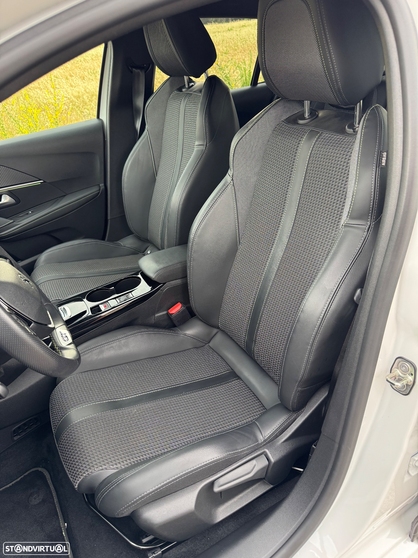 Peugeot e-208 50 kWh GT - 9