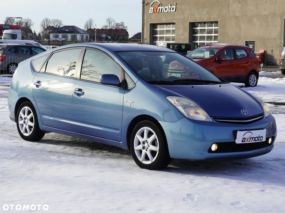Toyota Prius 1.5 VVT-i Sol - 4