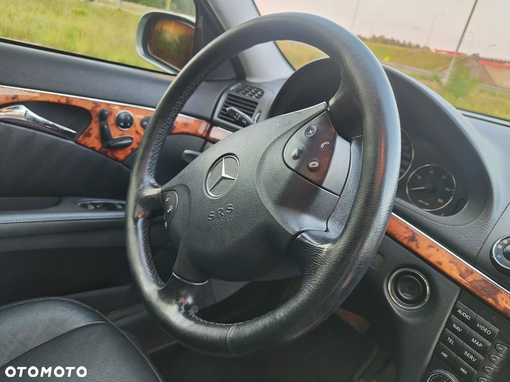 Mercedes-Benz Klasa E 280 CDI 4-Matic Elegance - 20