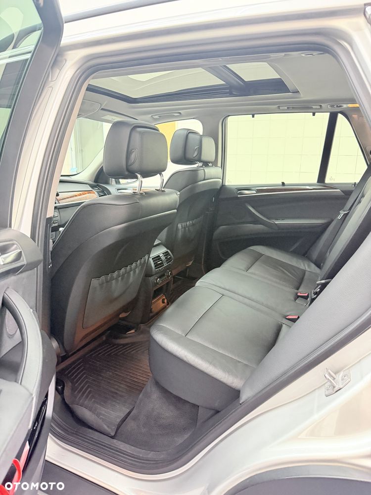 BMW X5 xDrive35i - 17