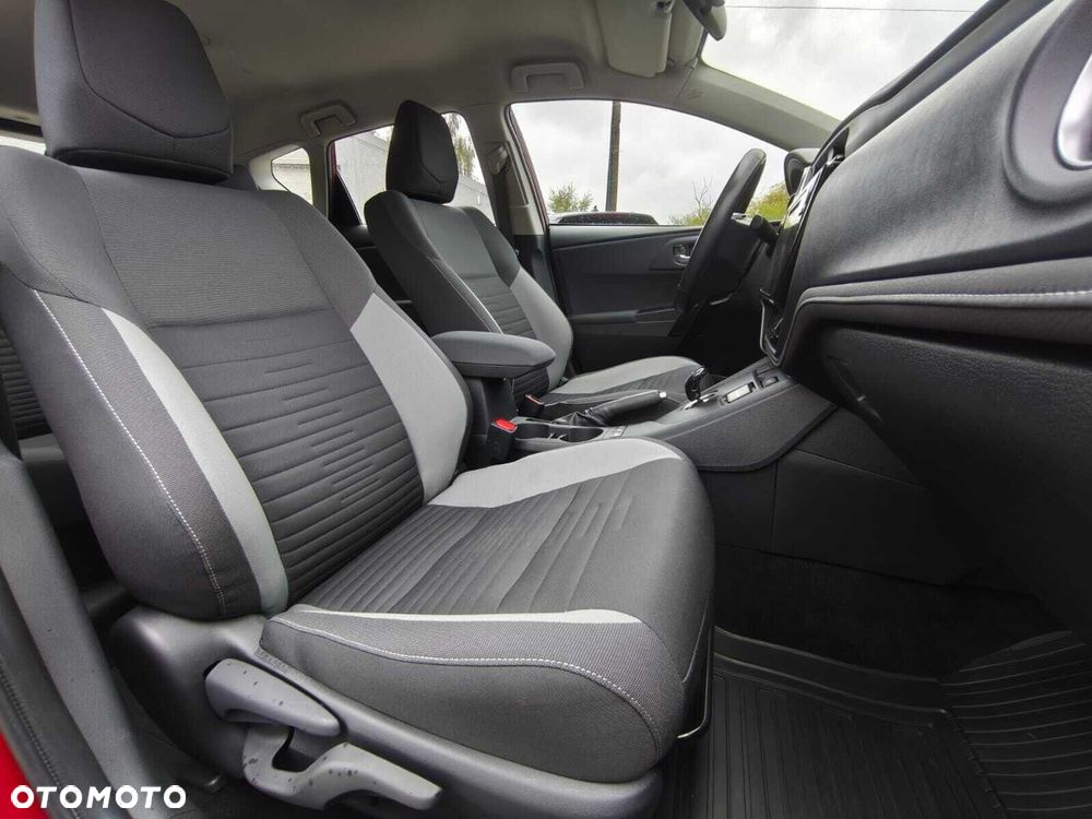 Toyota Auris Hybrid 135 Comfort - 17