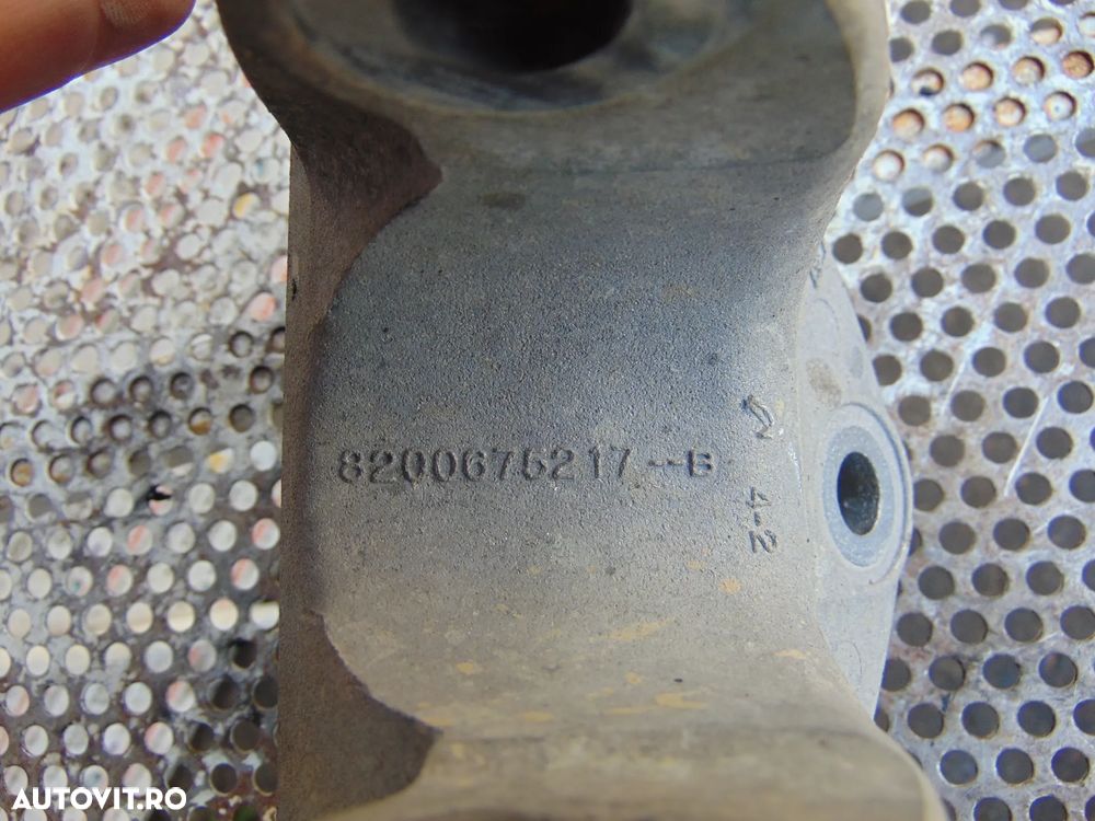 Suport anticuplu Renault Master cod 8200675217 Opel Movano Nissan nv400 antibalans motor - 3