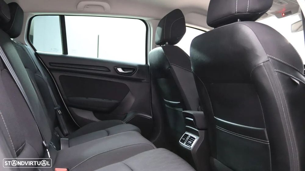 Renault Mégane Sport Tourer - 19