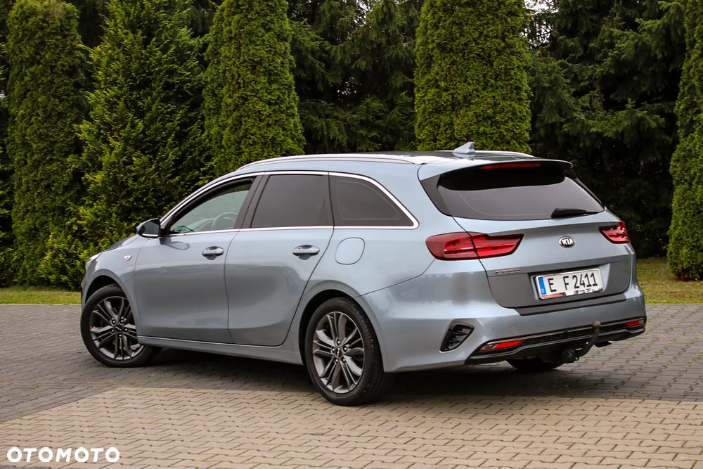 Kia Ceed 1.6 CRDi DCT Platinum Edition - 17