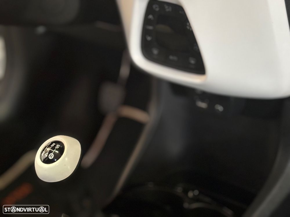 Peugeot 108 1.2 PureTech Top! Roland Garros - 30