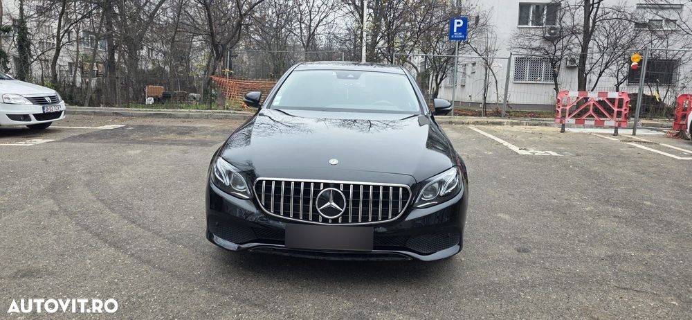 Mercedes-Benz E 220 d 9G-TRONIC AMG Line - 4