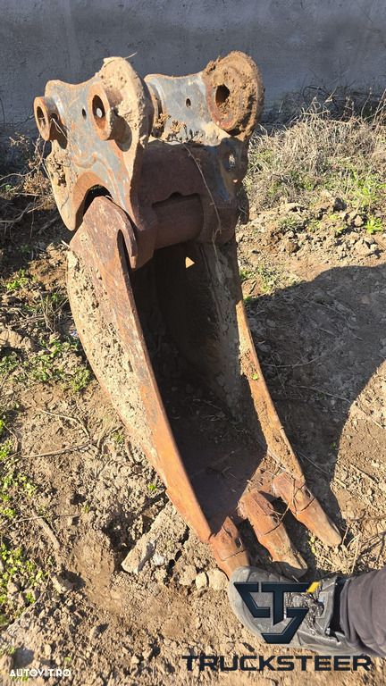 New Holland B115 - 25