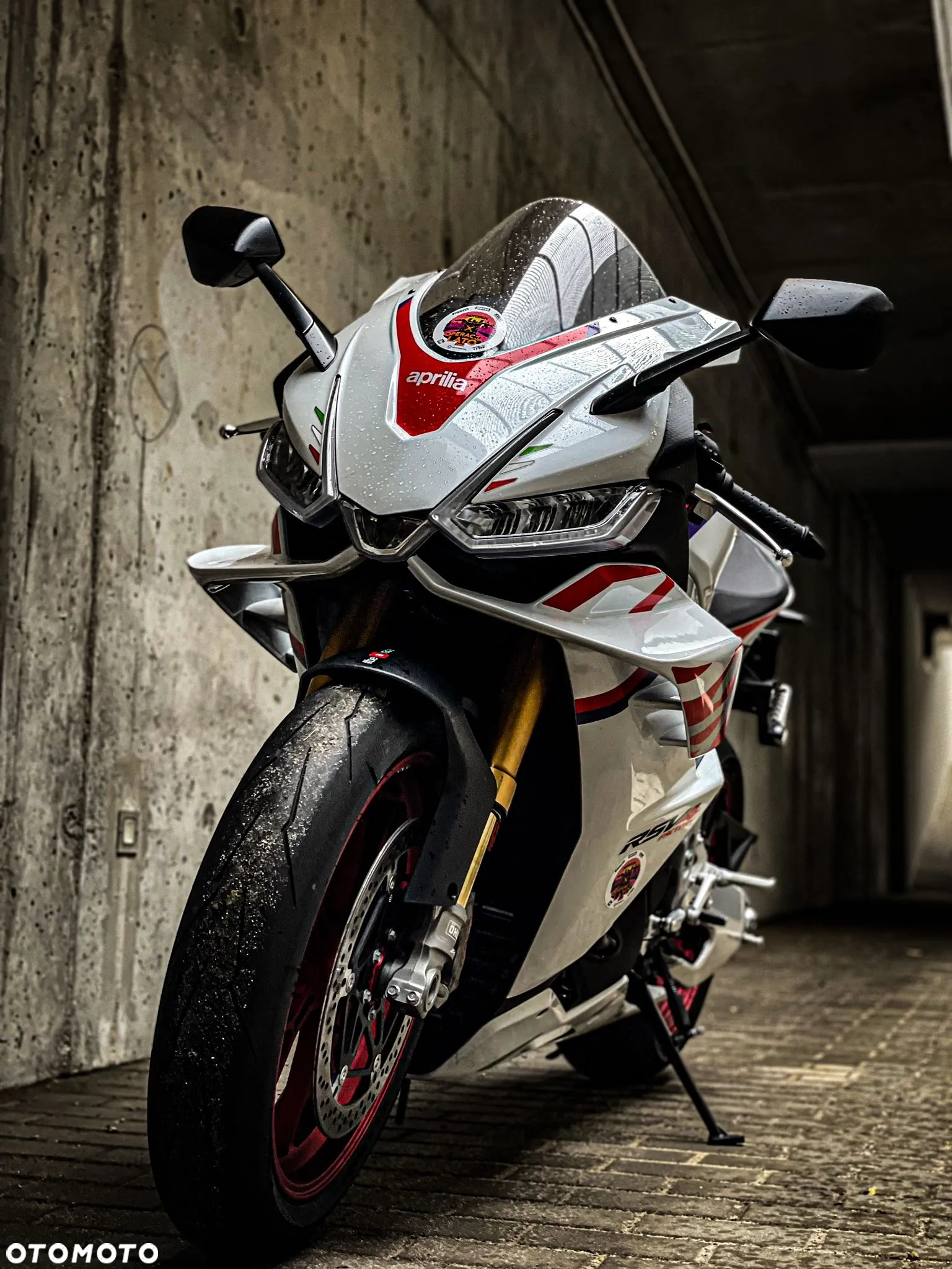 Aprilia RSV - 9
