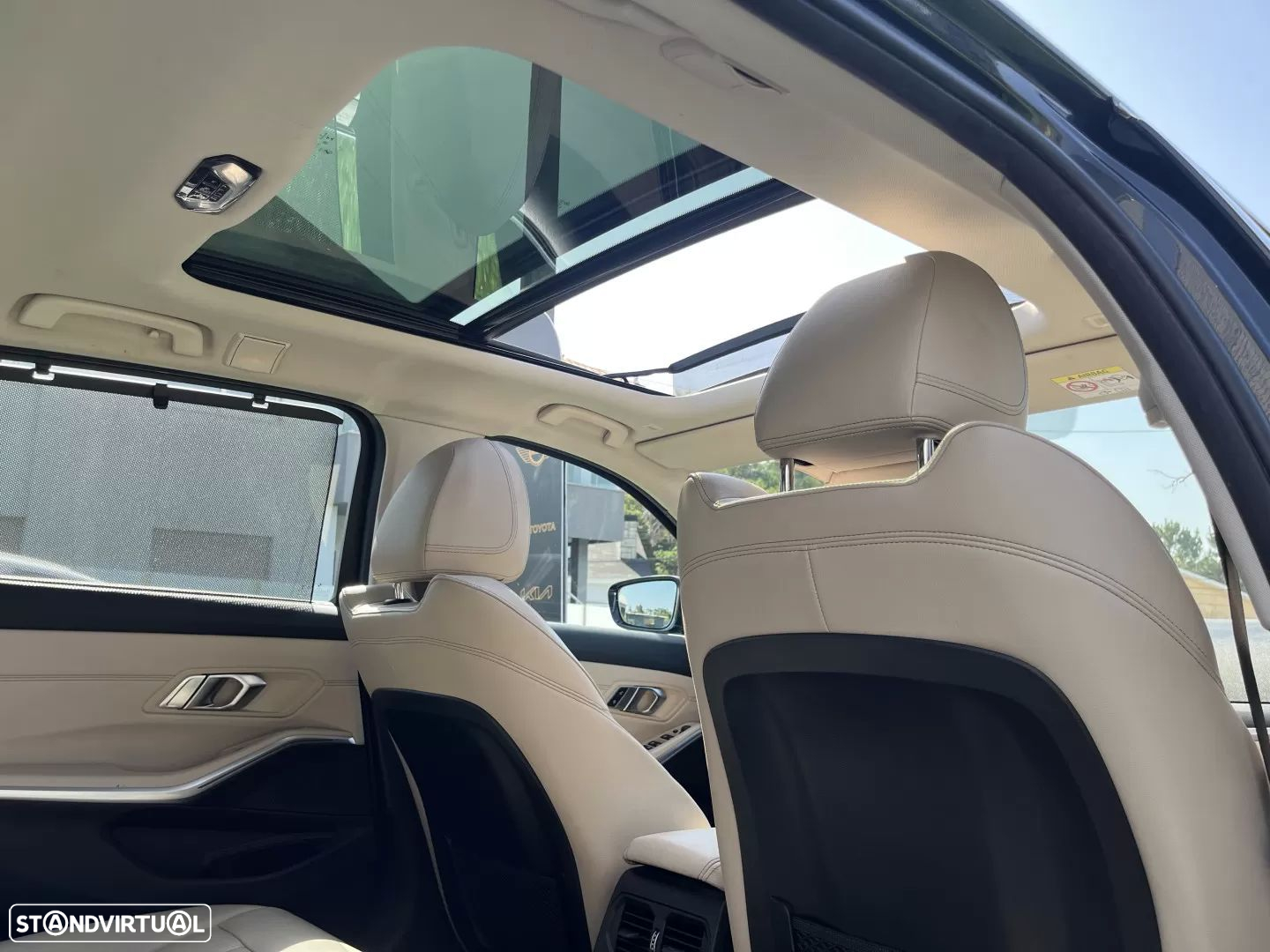 BMW 320 d Touring Line Sport Auto - 38