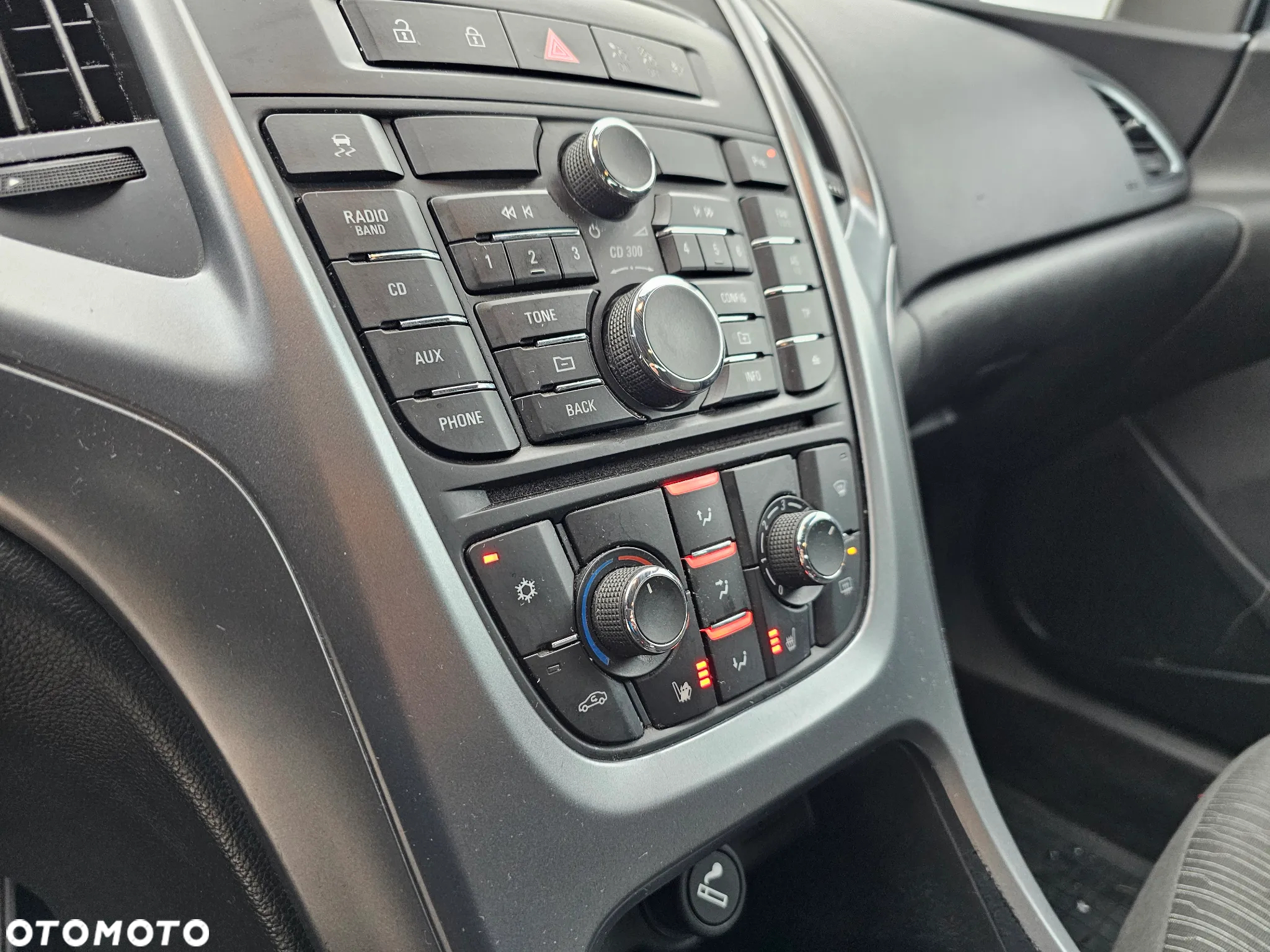 Opel Astra 1.4 Turbo Sports Tourer Design Edition - 25