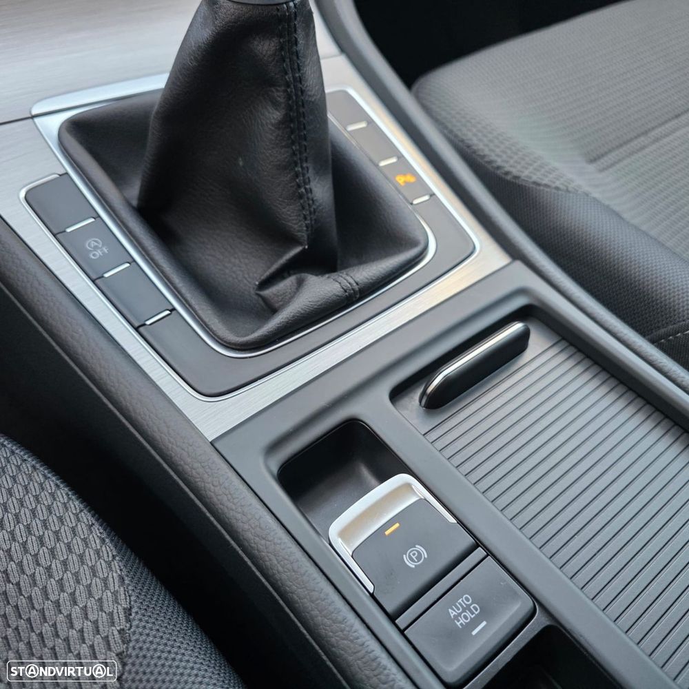 VW Golf 1.2 TSi Confortline - 25