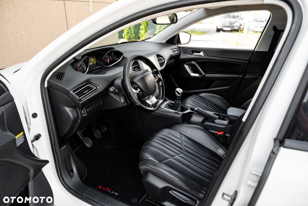 Peugeot 308 1.2 PureTech GPF GT S&S - 19