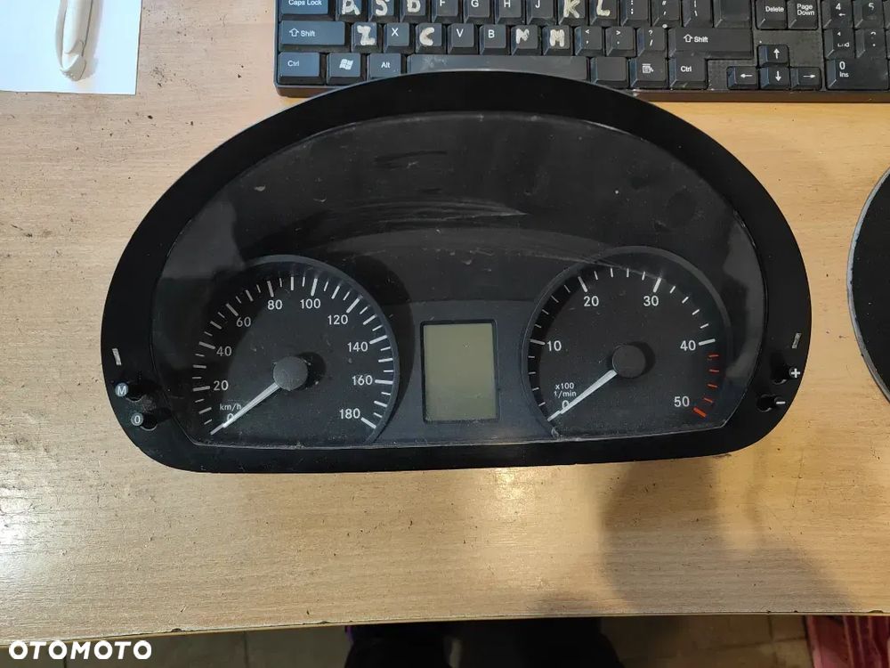 LICZNIK MERCEDES SPRINTER W906 A9064464221 A9064468421 A9069000304 A9069010301 A9069004502 A9064464421 A9064468821 9069002700 9069002700 - 6