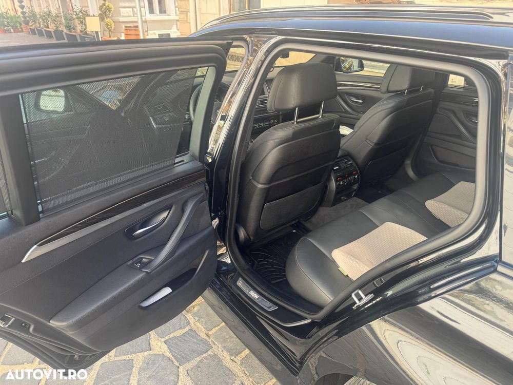 BMW Seria 5 530d xDrive AT - 8