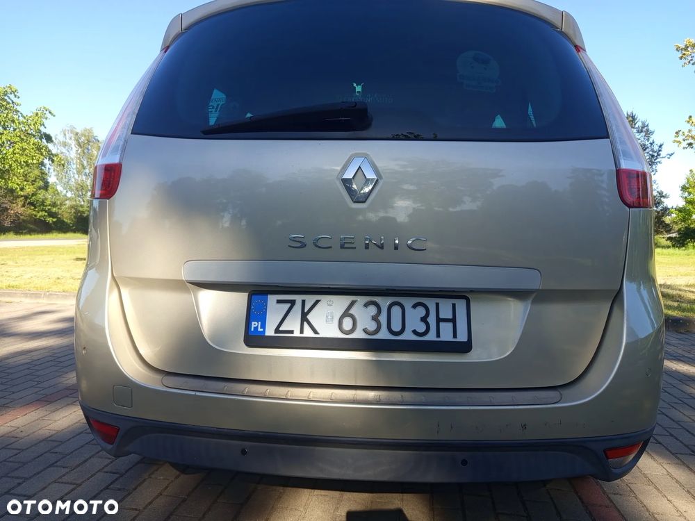 Renault Scenic 1.9 dCi Bose Edition - 9