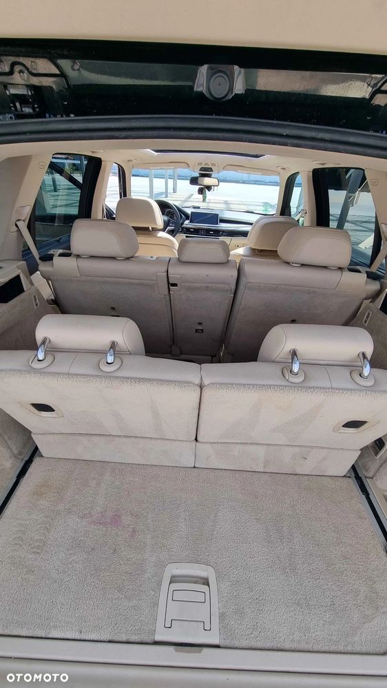 BMW X5 xDrive35i - 12