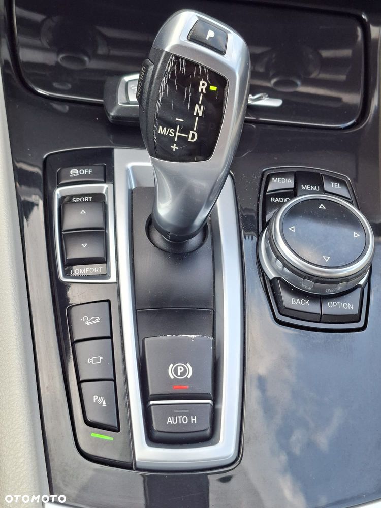 BMW 5GT 535i xDrive - 14