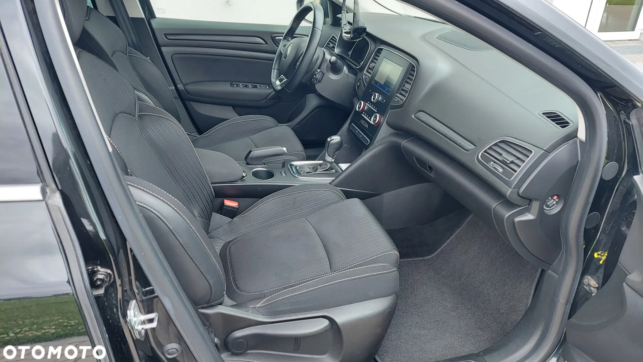 Renault Megane 1.5 dCi Intens EDC - 9
